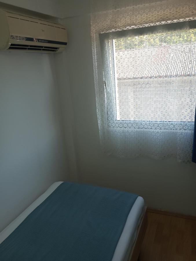 Airport Md Rooms Belgrad Exteriör bild