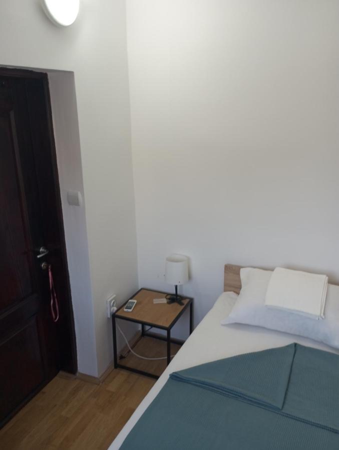 Airport Md Rooms Belgrad Exteriör bild